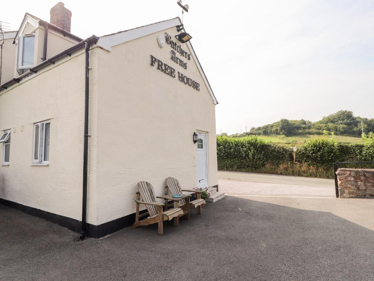 Butchers Arms Cottage Nercwys Ngoại thất bức ảnh